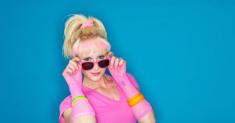 80s woman with sunglasses